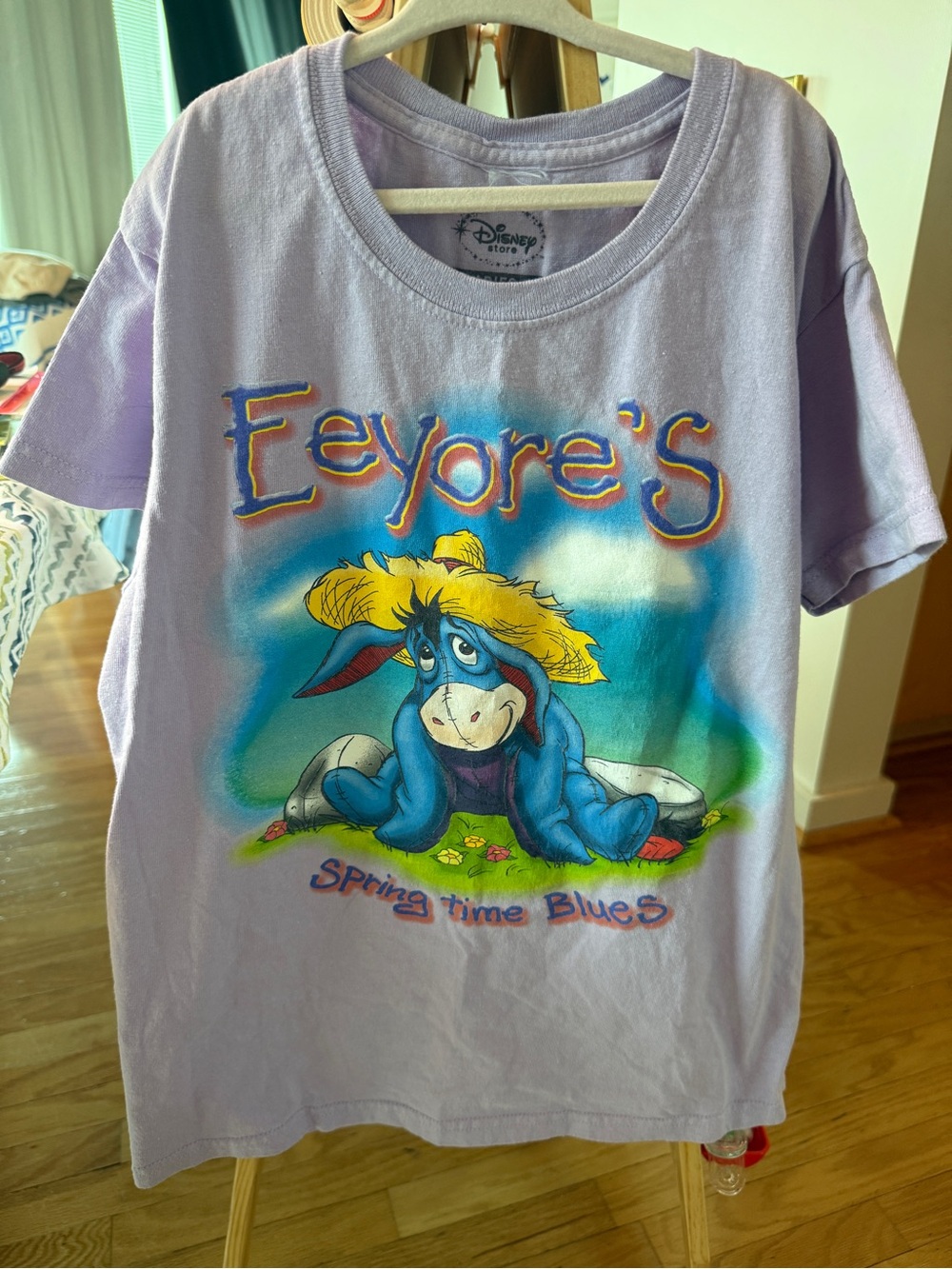 Disney Store Eeyore Spring Time Blues Lavender Graphic T-Shirt Women’s Small